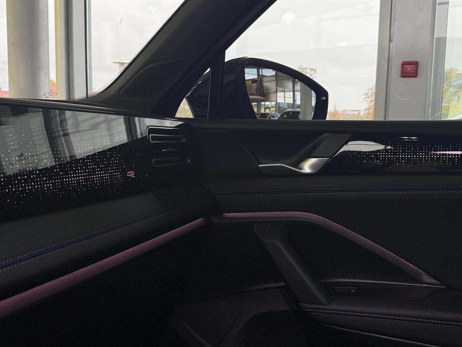 Volkswagen Tiguan R-Line eHybrid