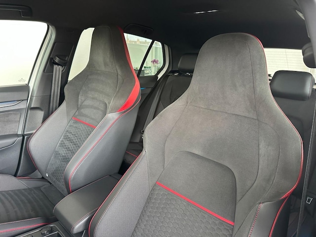 Volkswagen Golf 2.0 TSI DSG GTI