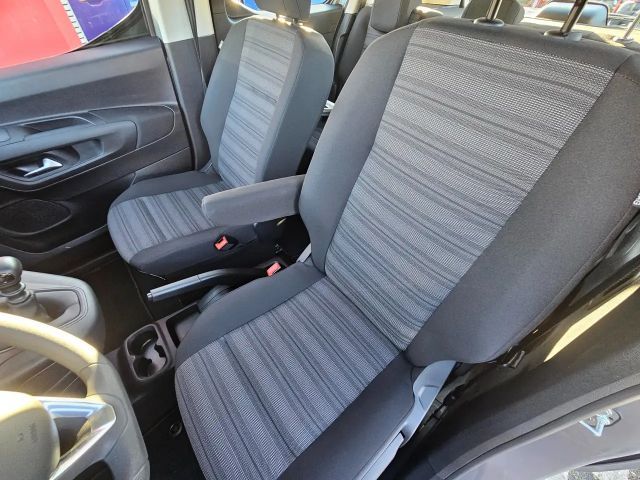 Opel Combo Edition  Allwetterreifen / NAVI / Sitzheizung