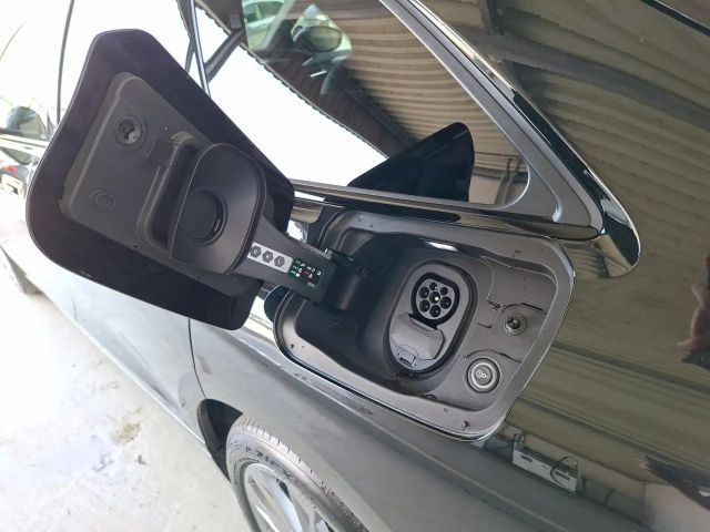 Audi A6 e-tron Quattro