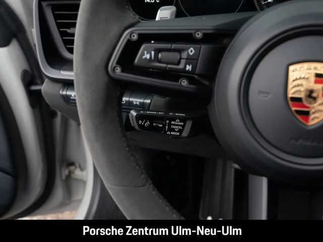 Porsche 992 4 Cabrio Carrera GTS