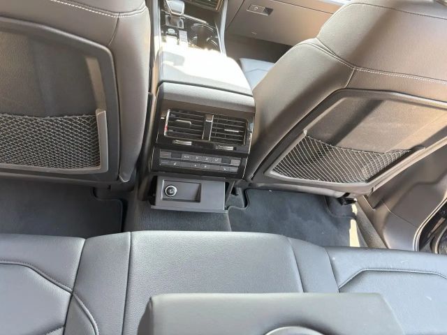 Volkswagen Touareg 4Motion Elegance Elegance