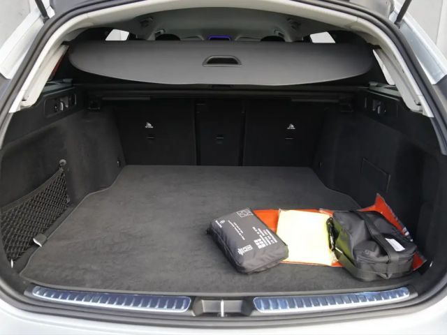 Mercedes-Benz C 220 AVANTGARDE C 220 d Estate