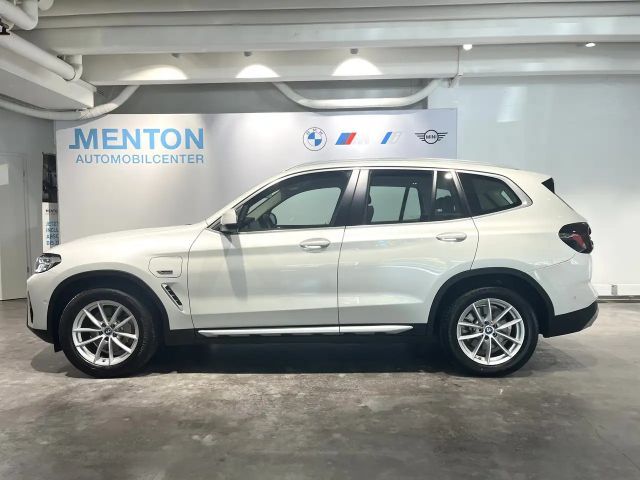 BMW X3 xDrive30e