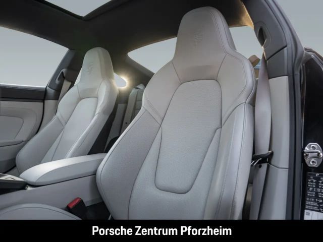 Porsche 992 4S Carrera Coupé