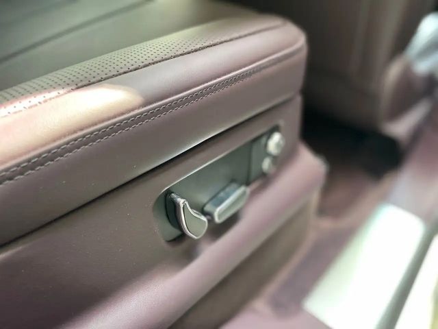 Bentley Bentayga V8