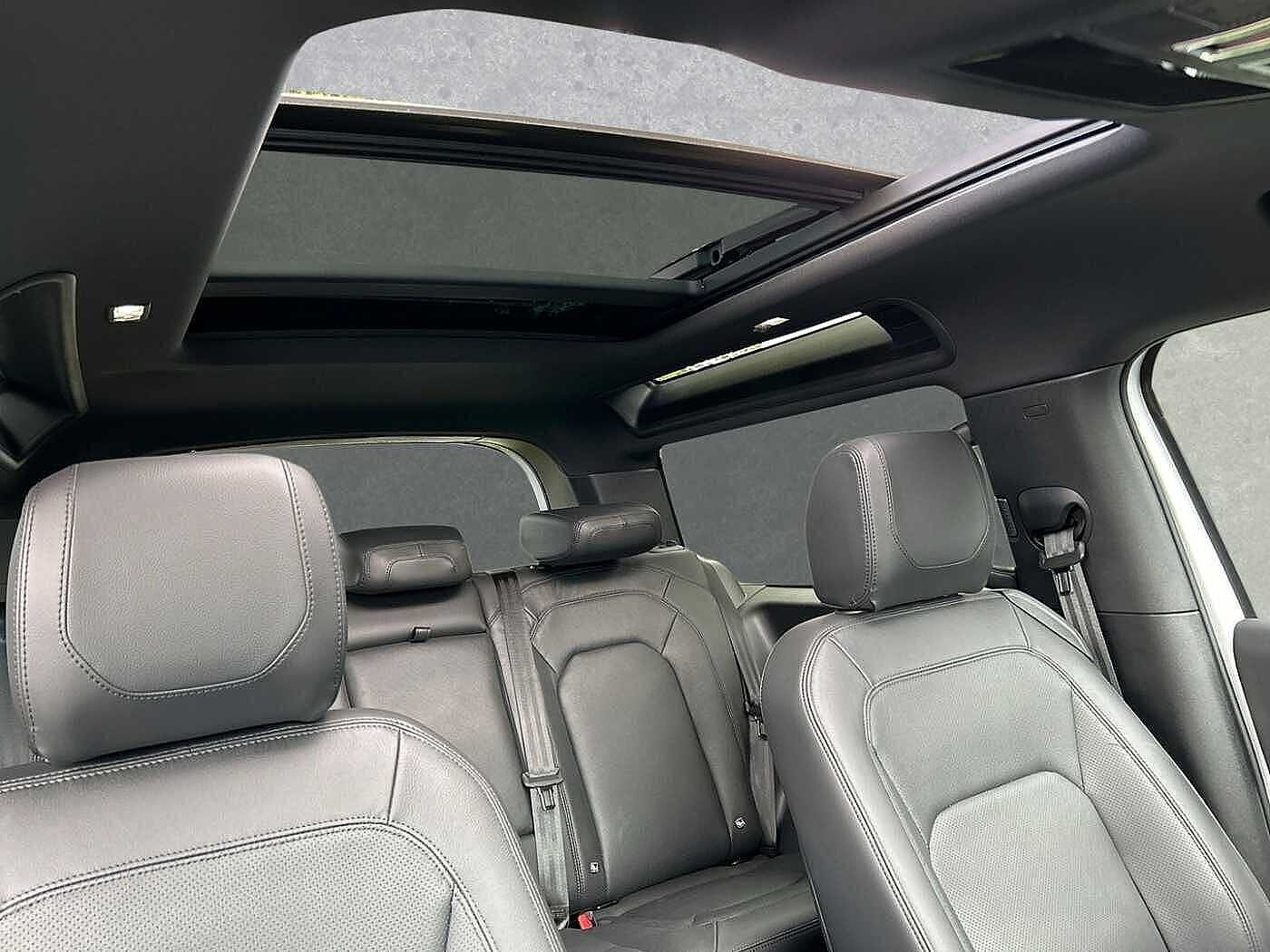 Land Rover Defender 90 SE