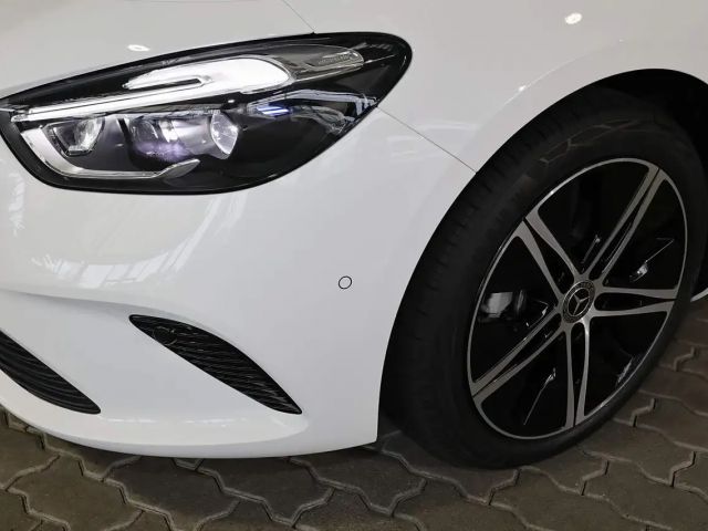 Mercedes-Benz B 200 AHK+PANO+STANDHEIZ+DISTRONIC+360°+18"+HIFI