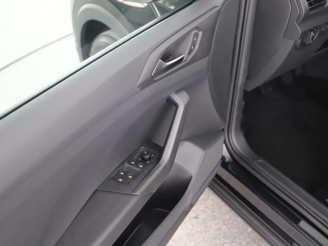 Volkswagen T-Cross 4Me TSI