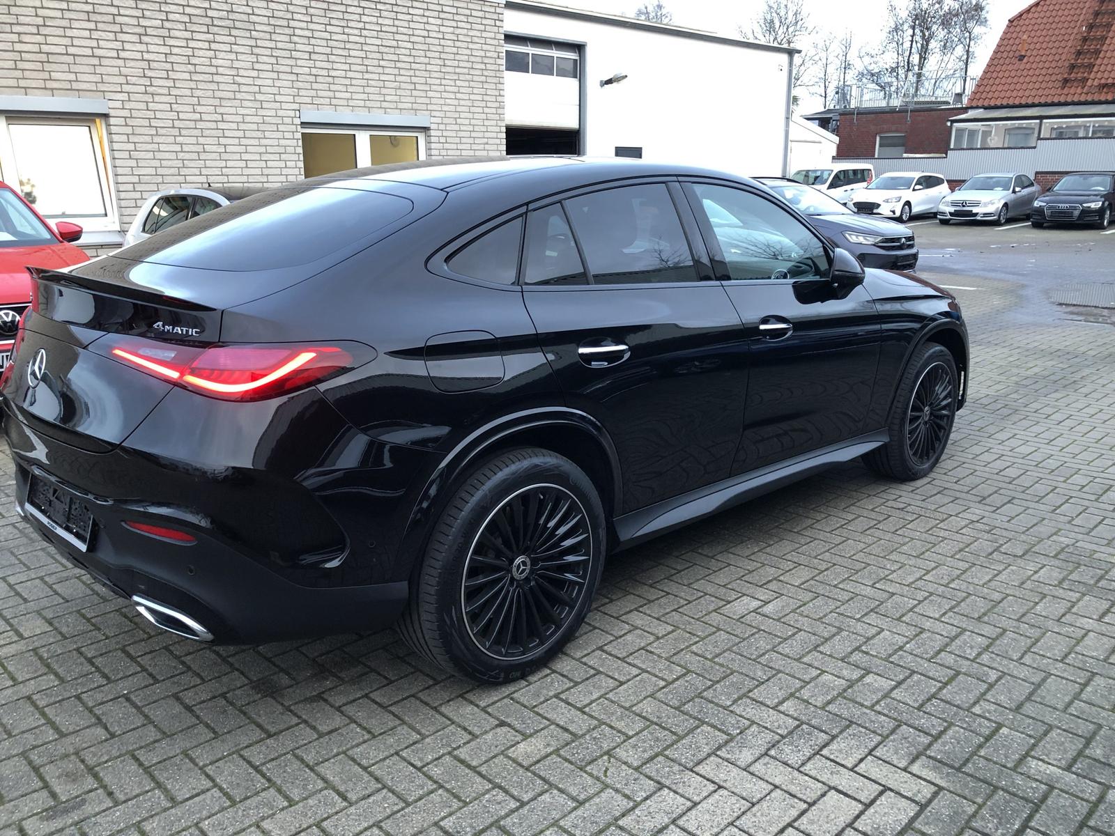 Mercedes-Benz GLC 300 AMG Line