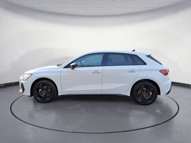 Audi A3 35 TFSI S-Line S-Tronic Sedan