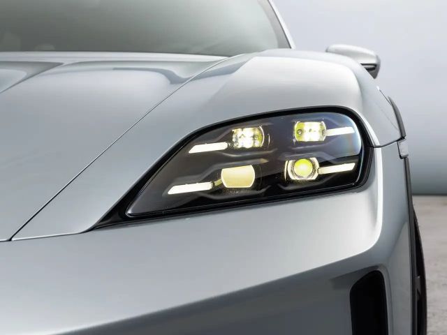 Porsche Taycan 4 Cross Turismo