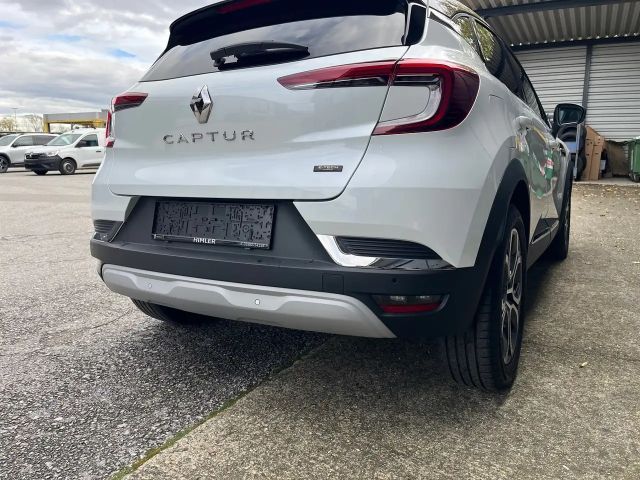 Renault Captur E-Tech Hybrid Techno