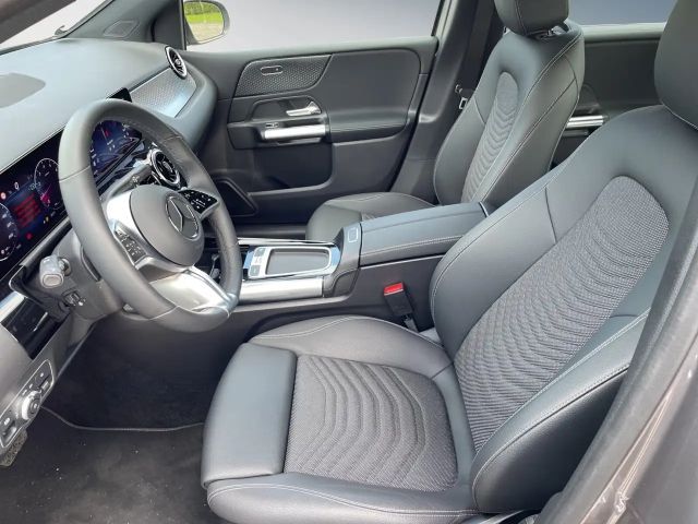 Mercedes-Benz B 200 Progressive