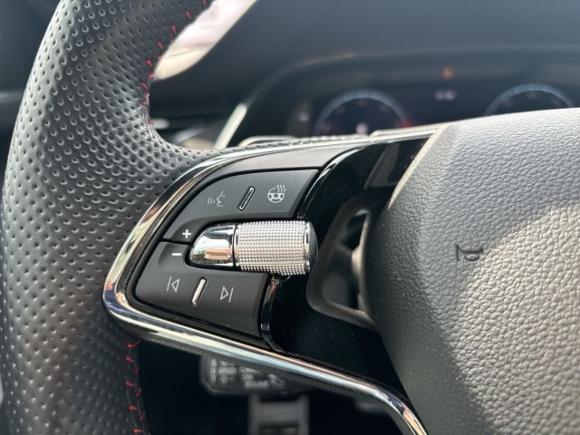 Skoda Octavia 2.0 TSI Combi RS Sport