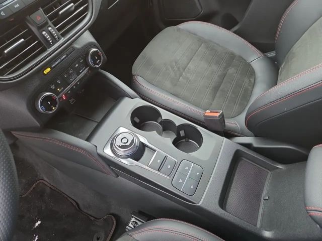 Ford Kuga Plug in Hybrid ST Line X