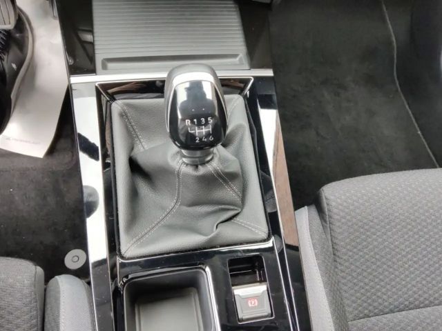 Opel Astra 1.2 Turbo Edition