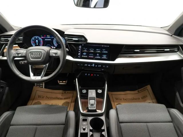 Audi A3 30 TDI S-Tronic Sedan