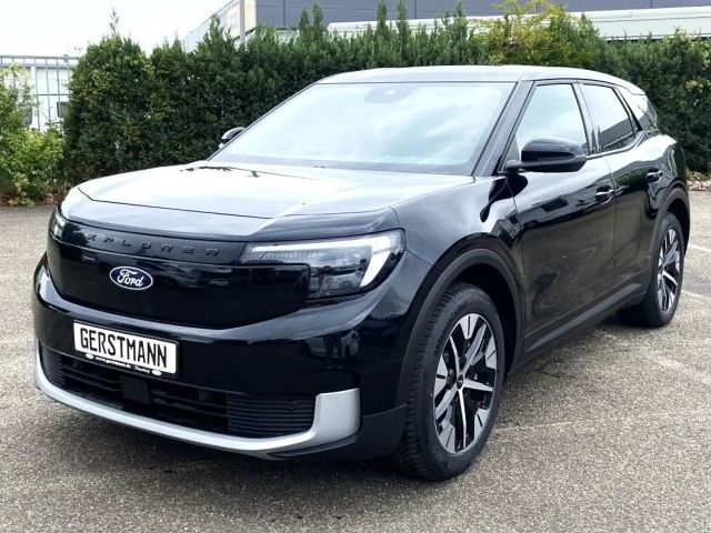 Ford Explorer Extended range RWD