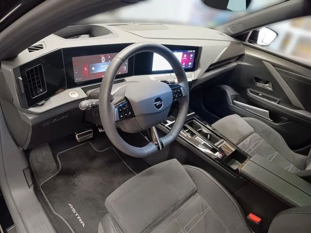 Opel Astra Sports Tourer Ultimate