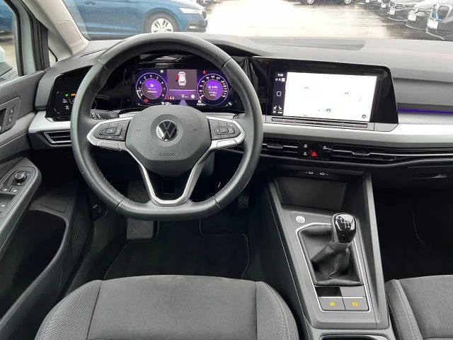 Volkswagen Golf Life Variant