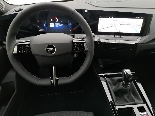 Opel Astra 1.2 Turbo Sports Tourer Turbo