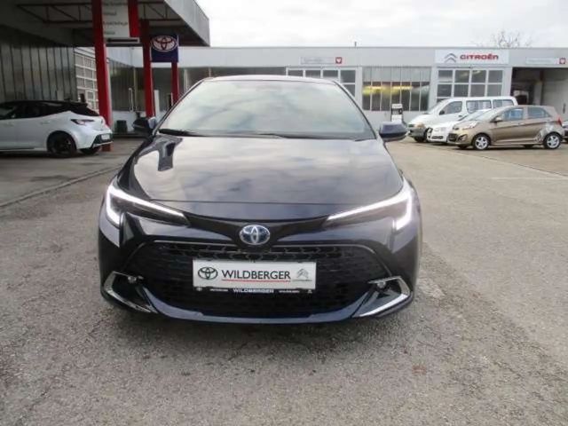 Toyota Corolla Active