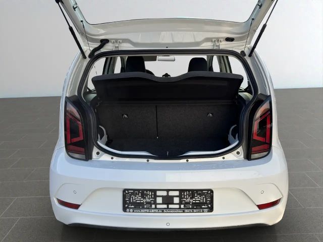 Volkswagen up! Move Move up!