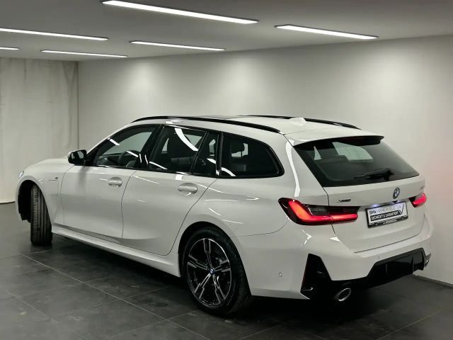 BMW 330 330e M-Sport Touring xDrive