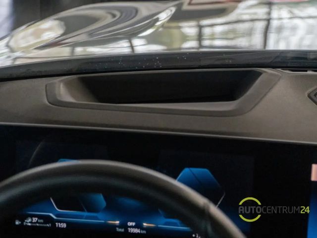 BMW 330 330e M-Sport Sedan