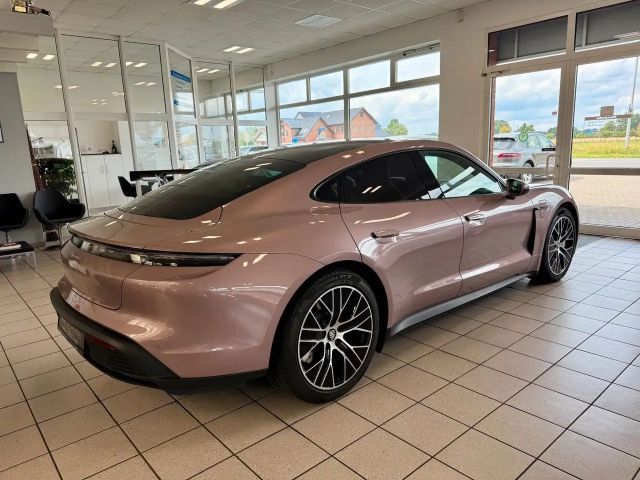 Porsche Taycan Performance Plus