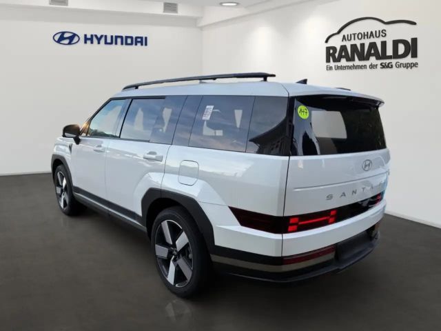 Hyundai Santa Fe 2WD