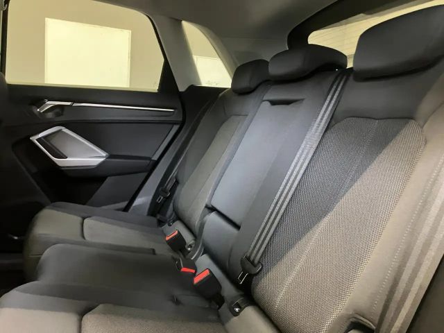 Audi Q3 35 TFSI S-Tronic