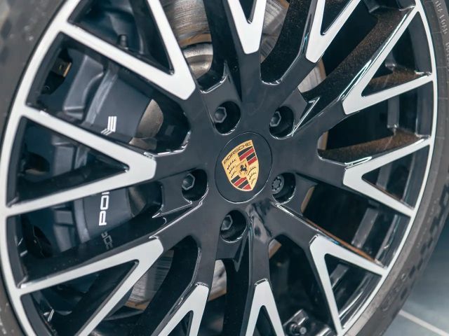 Porsche Panamera 4 E-Hybrid