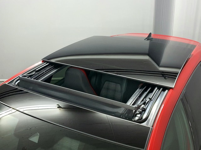 Volkswagen Golf 2.0 TSI DSG GTI