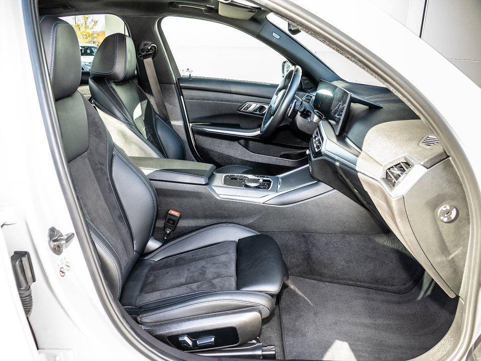 BMW 320 320i Sedan xDrive