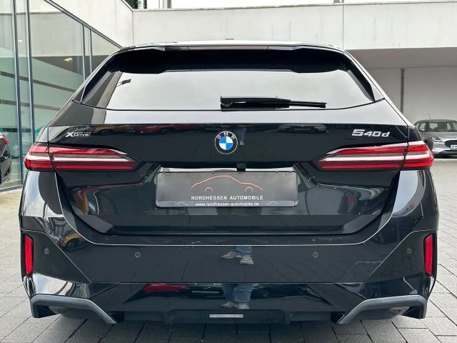 BMW 540 540d M-Sport Touring xDrive