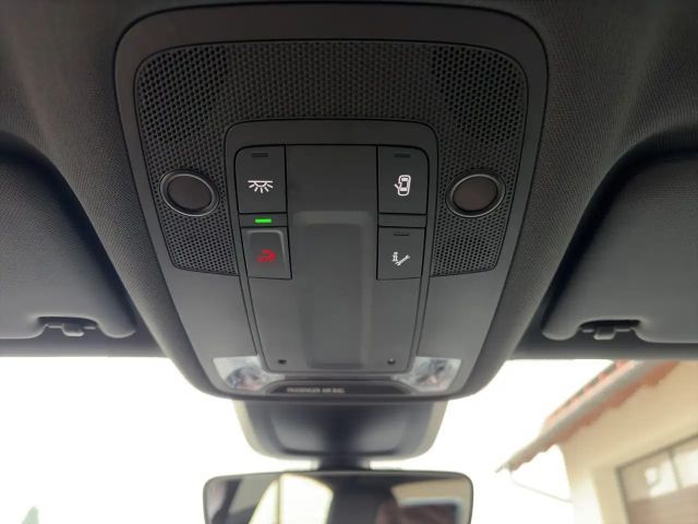 Audi A3 30 TFSI S-Line S-Tronic Sedan