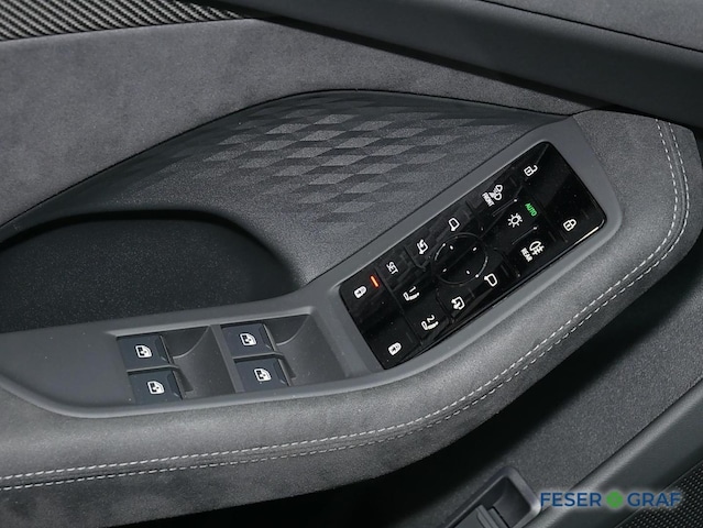 Audi A6 Avant Quattro S-Tronic