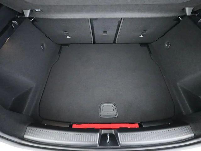 Mercedes-Benz A 200 AMG Line