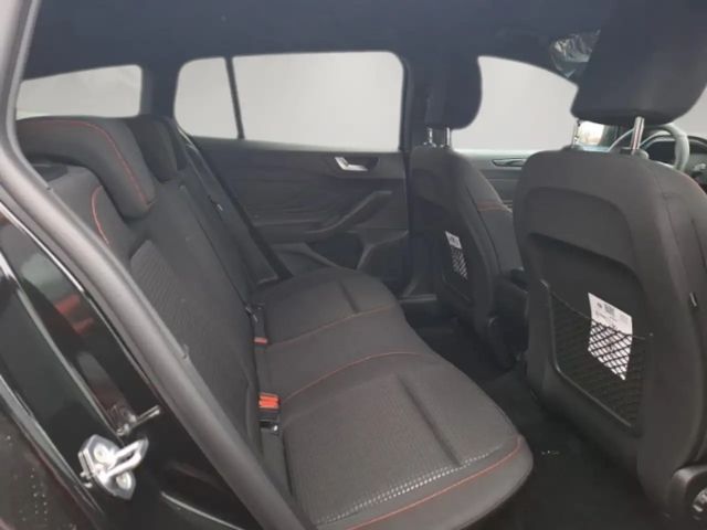 Ford Focus ST Line Wagon