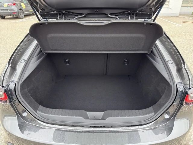 Mazda 3 4WD SkyActiv Takumi e-Skyactiv