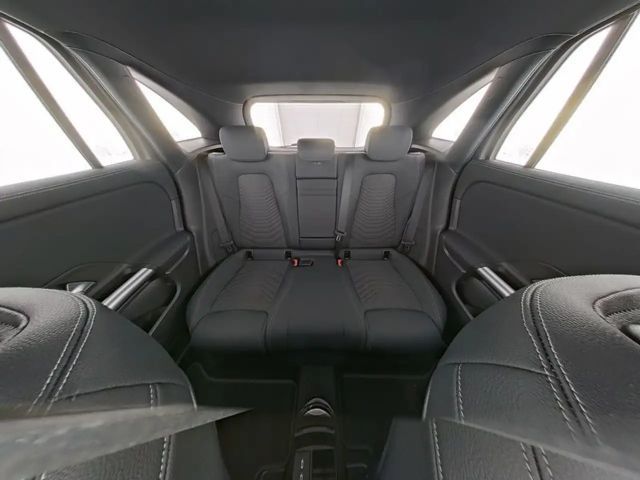 Mercedes-Benz EQA 300 4MATIC Progressive