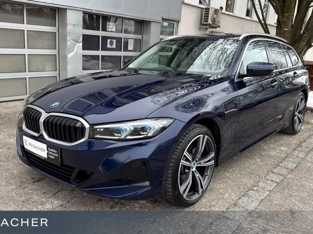 BMW 330 330e Touring xDrive