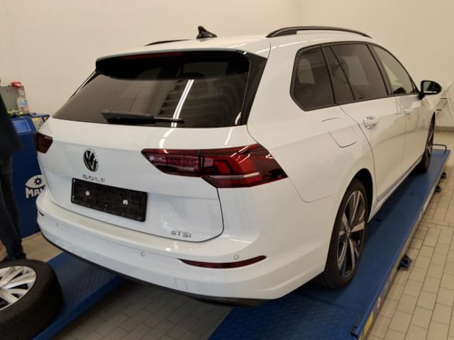 Volkswagen Golf 1.5 eTSI DSG Life Variant