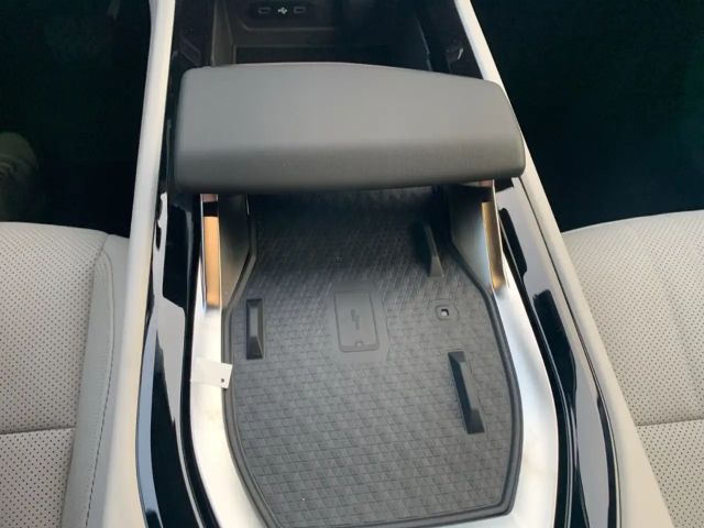 Renault Espace Hybrid Iconic