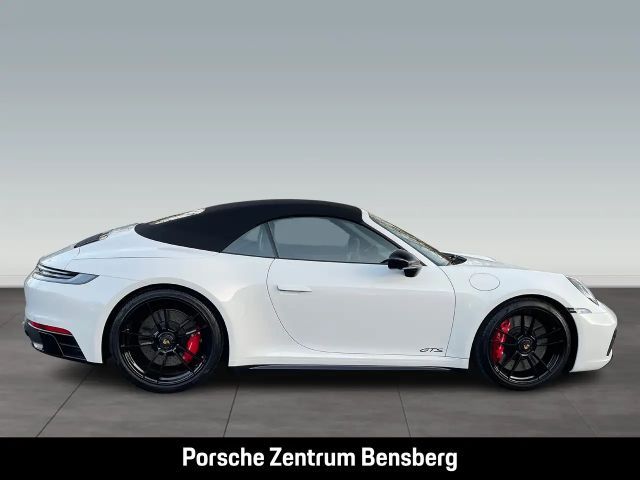 Porsche 992 Cabrio Carrera GTS