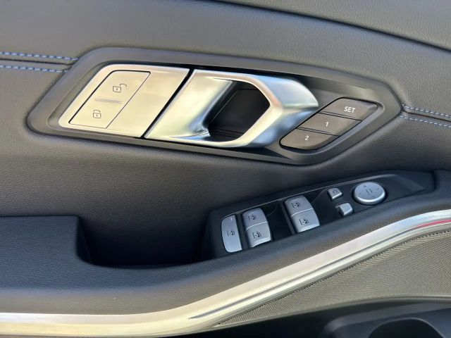 BMW 330 330i M-Sport Sedan