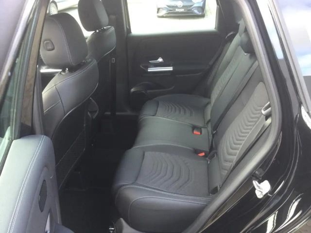 Mercedes-Benz B 180 Progressive