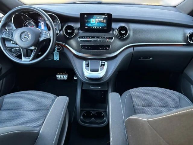 Mercedes-Benz V 300 AMG Line V 300 d